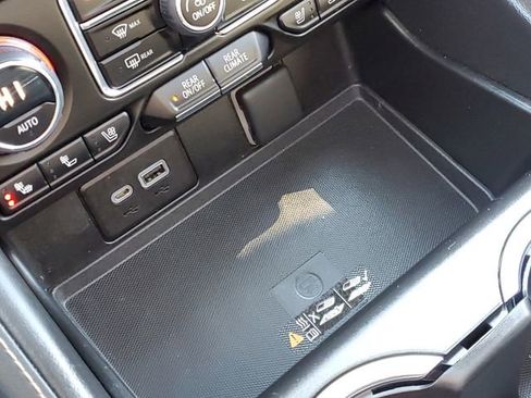 Used 2023 Chevrolet Tahoe Premier w/ Premium Package 2 image 21