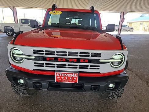 Used 2024 Ford Bronco Heritage Edition AWD/4WD image 4