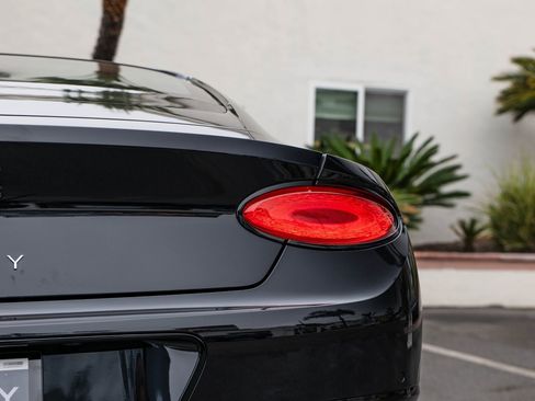 Used 2024 Bentley Continental GT image 34