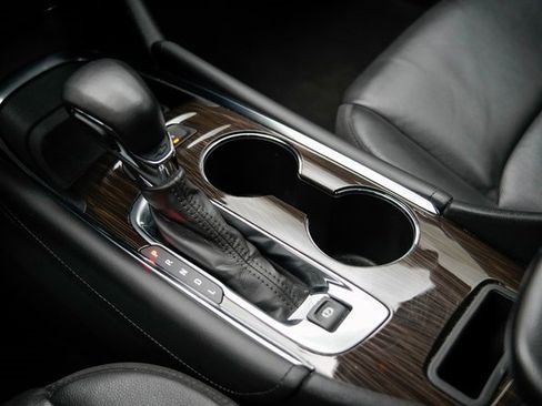 Used 2024 Chevrolet Malibu LT image 30