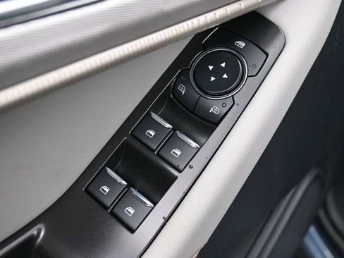 New 2026 Ford Explorer Active w/ Active Comfort Package image 15