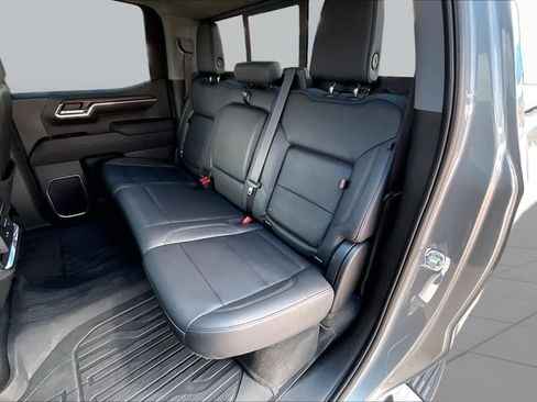 Used 2023 GMC Sierra 1500 SLT w/ SLT Premium Package AWD/4WD image 20