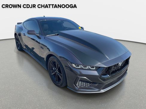 Used 2024 Ford Mustang GT RWD image 8