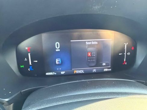 Used 2025 Ford Escape ST-Line FWD image 11