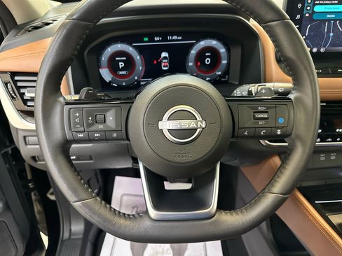 Certified 2024 Nissan Rogue Platinum image 12