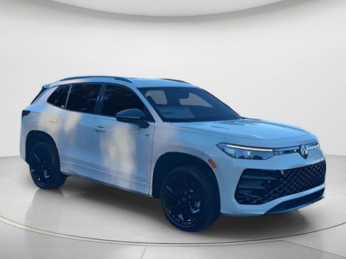 New 2026 Volkswagen Tiguan SE R-Line AWD/4WD image 2