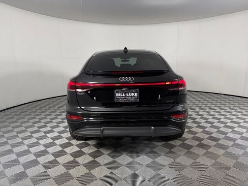 Used 2025 Audi Q6 e-tron Premium Plus w/ Premium Plus AWD/4WD image 8