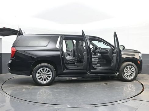 Used 2023 GMC Yukon XL SLT AWD/4WD image 55