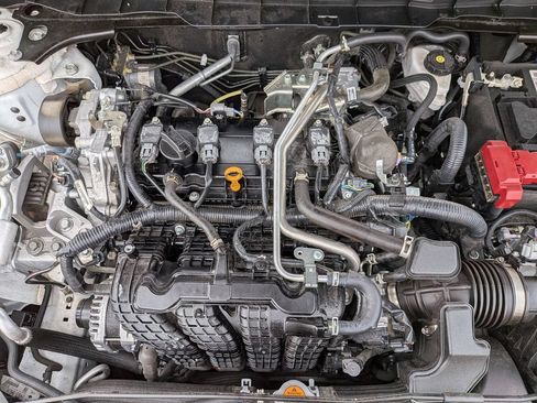 Used 2025 Nissan Altima 2.5 SV FWD image 34