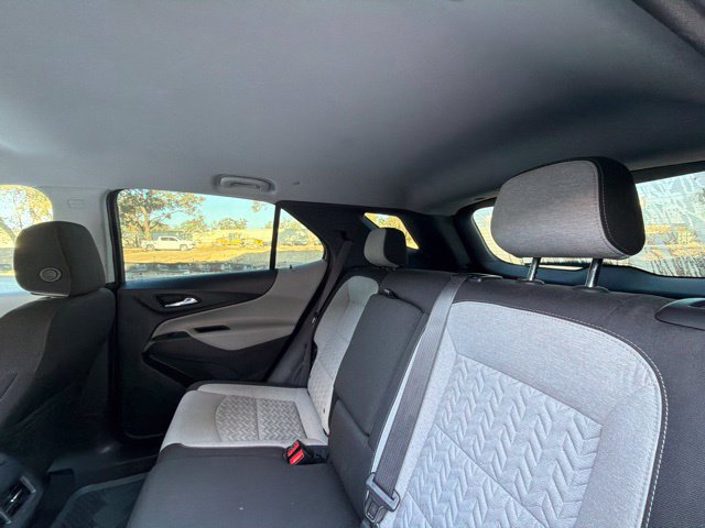 Used 2022 Chevrolet Equinox LS AWD/4WD image 12