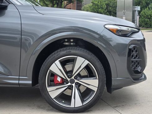 New 2026 Audi SQ5 Premium Plus AWD/4WD image 12