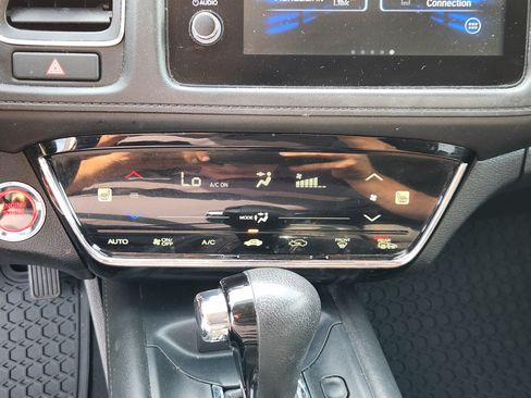 Used 2019 Honda HR-V EX image 21
