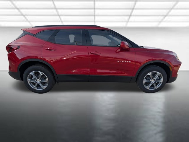 New 2026 Chevrolet Blazer LT w/ Convenience Package FWD image 29