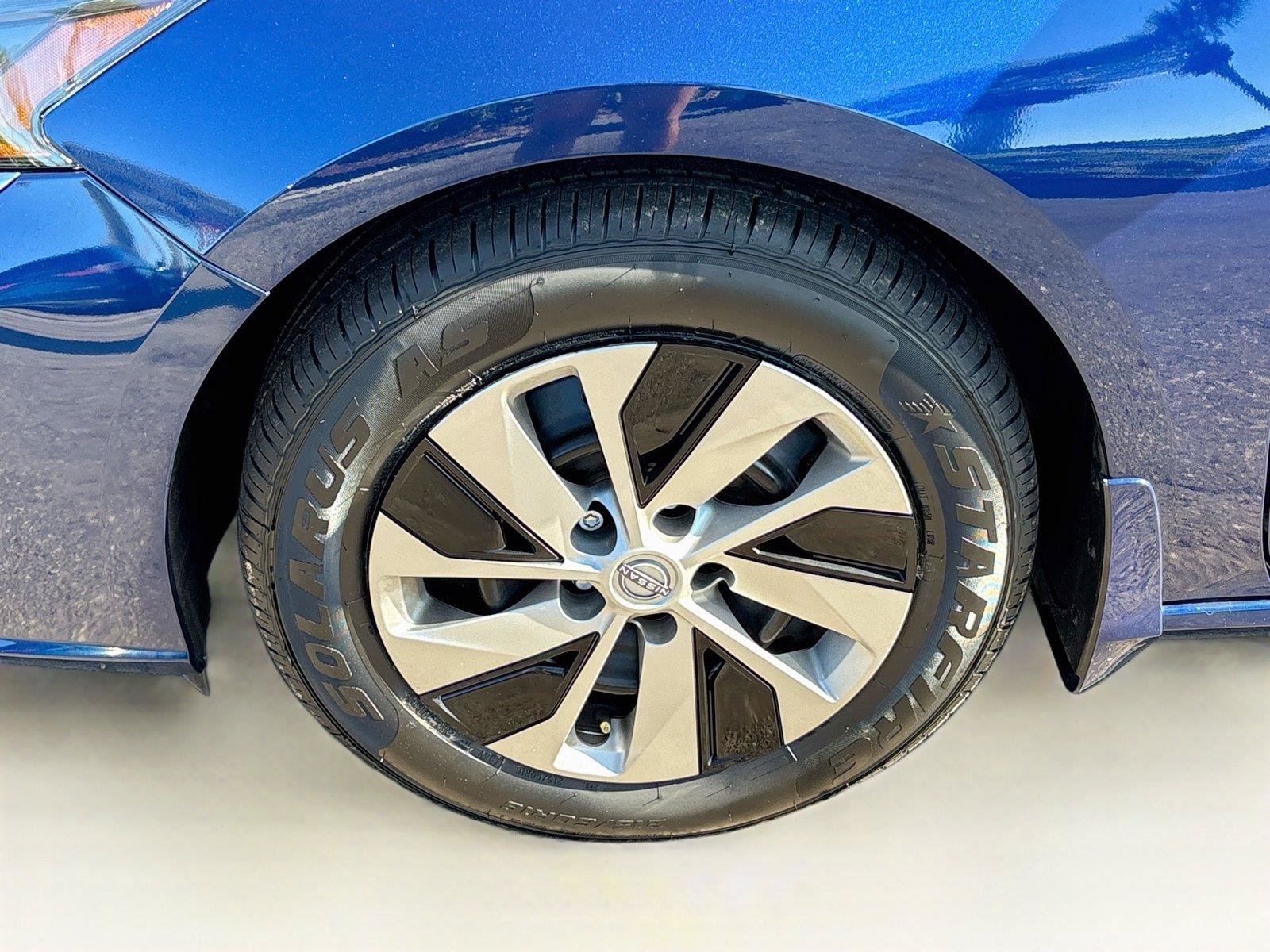 Used 2024 Nissan Altima 2.5 S FWD image 28