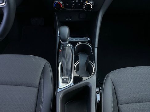 Used 2025 Buick Encore GX Preferred image 13