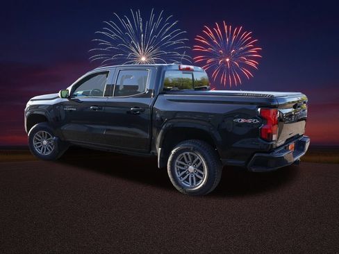 Certified 2023 Chevrolet Colorado LT w/ LT Convenience Package II AWD/4WD image 8