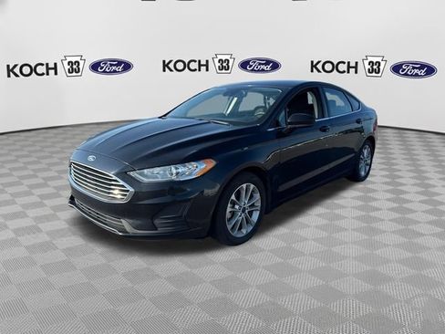 Used 2019 Ford Fusion SE FWD image 3