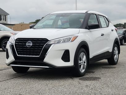 Used 2025 Nissan Kicks Play S