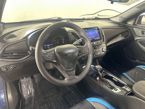 Used 2022 Chevrolet Malibu LT w/ Sport Edition FWD image 17