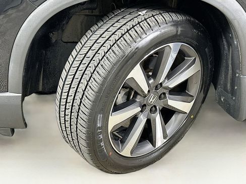 Certified 2023 Honda Pilot Touring image 25