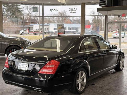 Used 2010 Mercedes-Benz S 550 4MATIC Sedan image 10