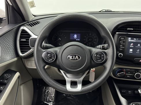 Used 2021 Kia Soul LX image 22