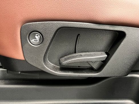 Used 2024 Kia Telluride EX w/ EX Captain's Chair Package image 14