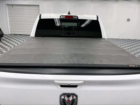 Used 2022 RAM 1500 Big Horn AWD/4WD image 32