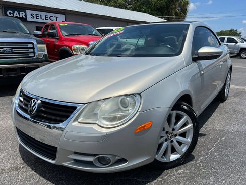 Used 2010 Volkswagen Eos Komfort FWD image 1