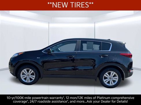 Used 2019 Kia Sportage LX AWD/4WD image 2