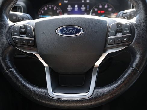 Used 2020 Ford Explorer Limited w/ Class III Trailer Tow Package AWD/4WD image 18