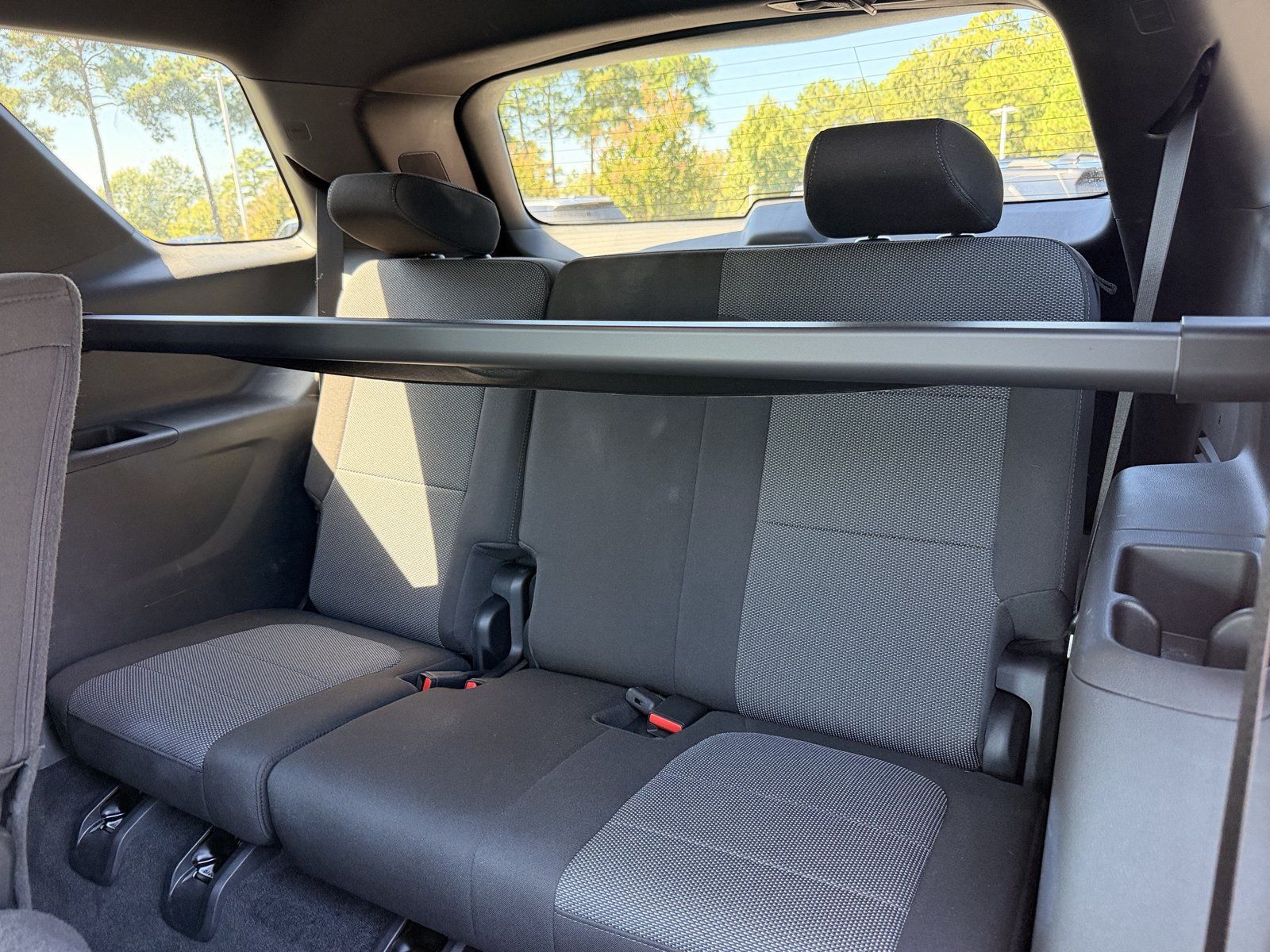 Used 2023 Chevrolet Traverse LT w/ LPO, Cargo Package FWD image 27