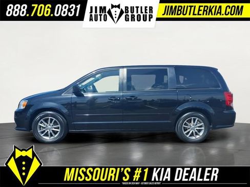 Used 2015 Dodge Grand Caravan SE FWD image 4