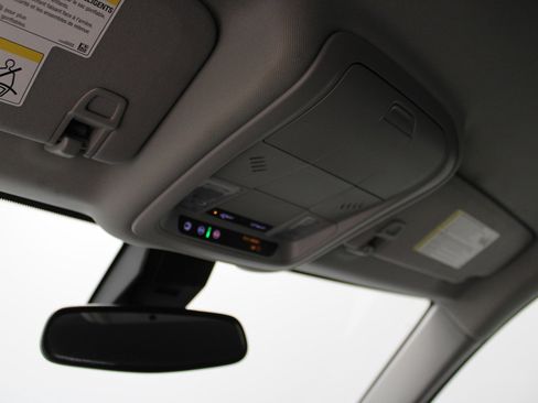 Used 2022 GMC Terrain SLE w/ Driver Convenience Package image 22