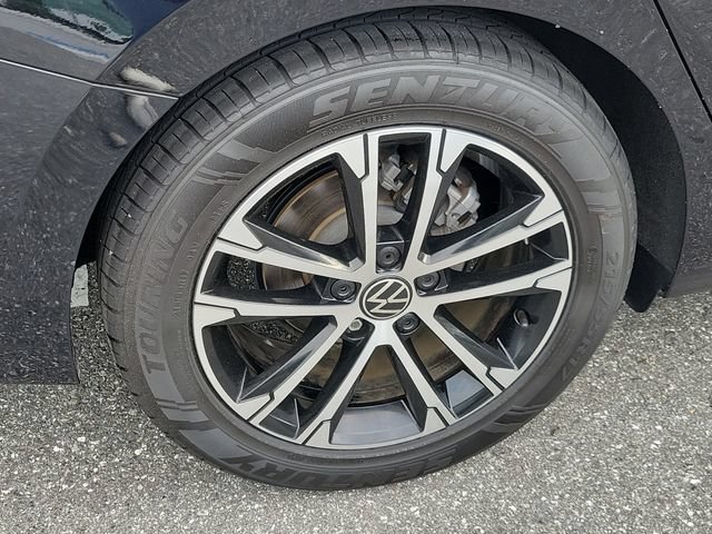 Certified 2024 Volkswagen Jetta Sport FWD image 5