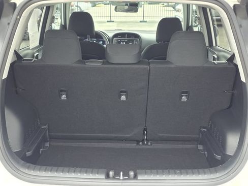 Certified 2025 Kia Soul LX w/ LX Technology Package FWD image 11