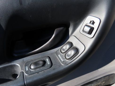 Used 2002 MAZDA B-Series Pickup DS image 11