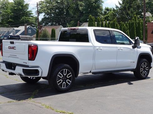 Used 2024 GMC Sierra 1500 AT4 w/ Technology Package AWD/4WD image 3