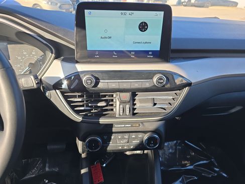 Used 2022 Ford Escape SEL image 22