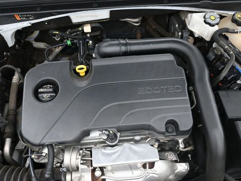 Used 2023 Chevrolet Malibu LT image 35