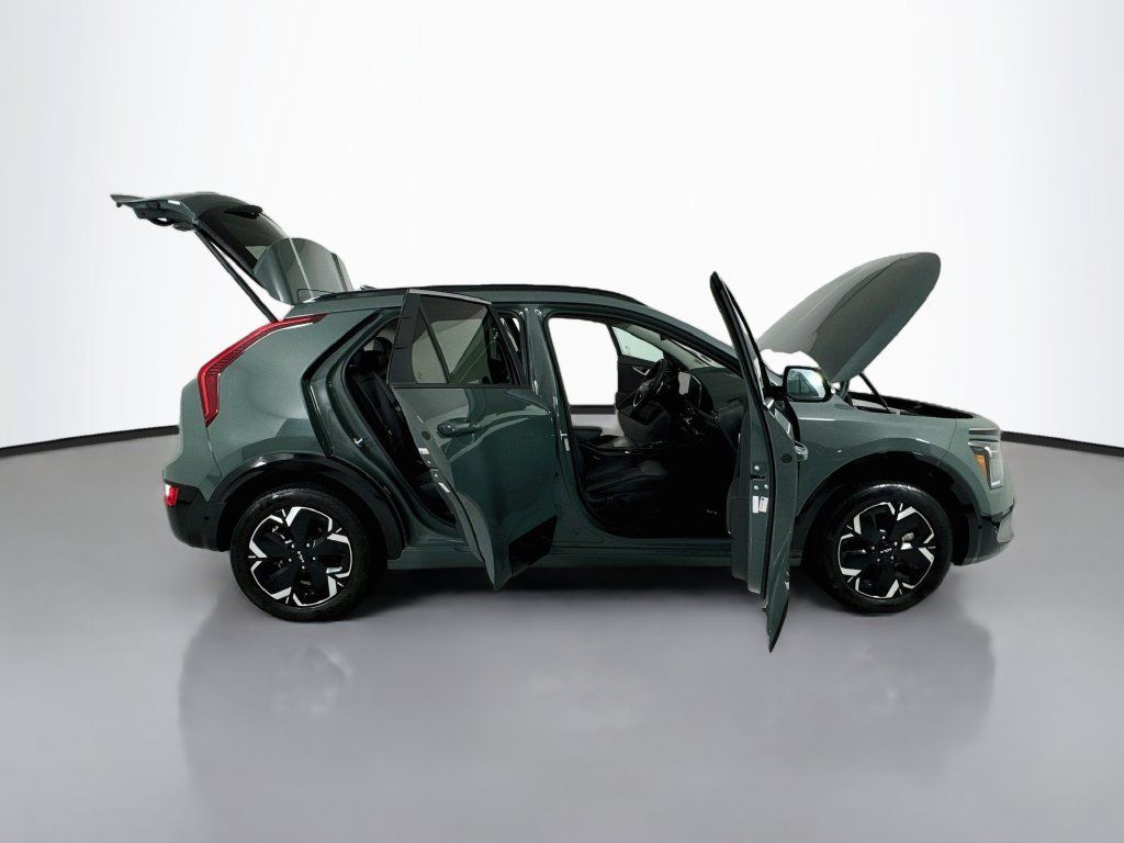 Used 2023 Kia Niro Wind w/ Wind Preserve Package FWD image 23