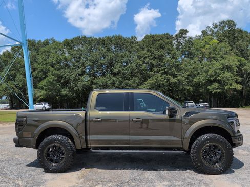 Used 2025 Ford F150 Raptor w/ Equipment Group 803A Raptor R AWD/4WD image 2