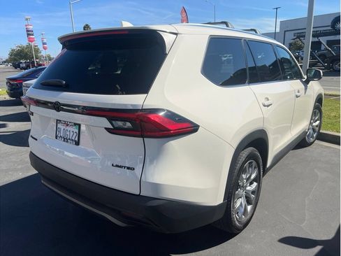 Certified 2024 Toyota Grand Highlander AWD Hybrid image 4