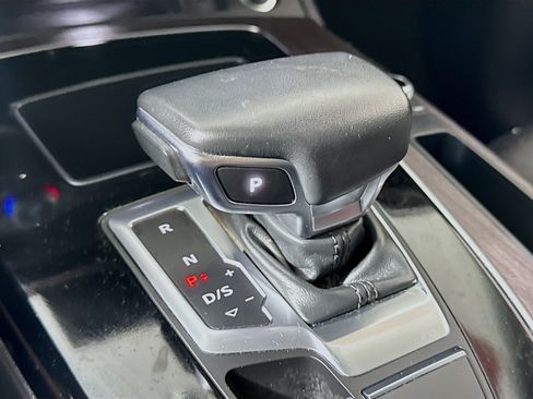Used 2023 Audi Q5 2.0T Premium w/ Convenience Package AWD/4WD image 18