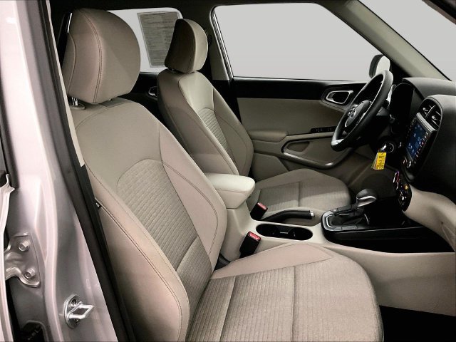Used 2020 Kia Soul S FWD image 7