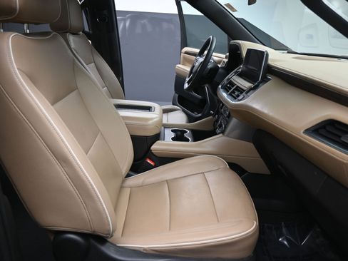 Certified 2023 Chevrolet Suburban Premier image 19