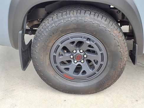 Used 2025 Nissan Frontier Pro-X w/ Pro Convenience Package RWD image 10