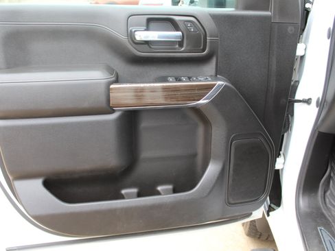 Used 2023 Chevrolet Silverado 2500 LT w/ Convenience Package image 24