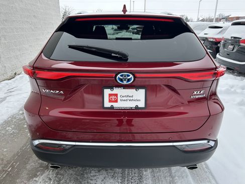 Used 2021 Toyota Venza XLE w/ Softex Package image 4