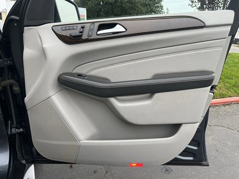 Used 2012 Mercedes-Benz ML 350 4MATIC image 38